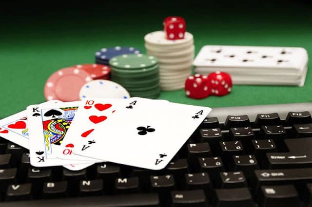 Luôn giữ một cái đầu lạnh khi chơi poker